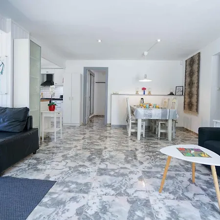 Villa Rosselló, 8 Pers, Casa Familiar Con Piscina *